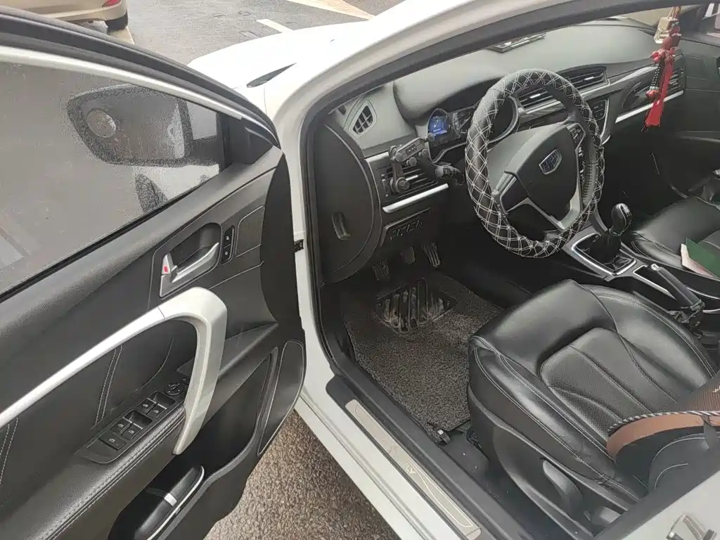 Geely Emgrand — миниатюра 12
