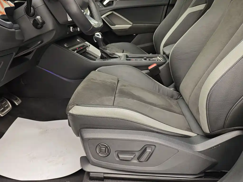 Audi Q3 — миниатюра 14