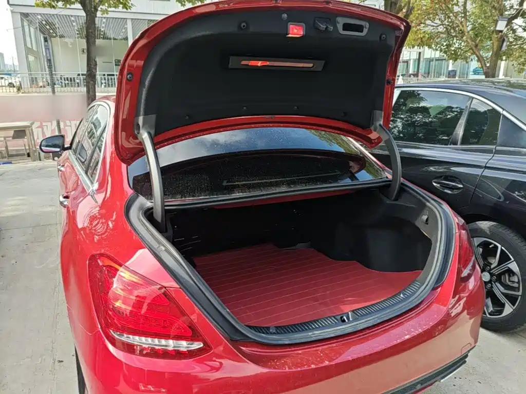 Mercedes-Benz C-Class — миниатюра 19