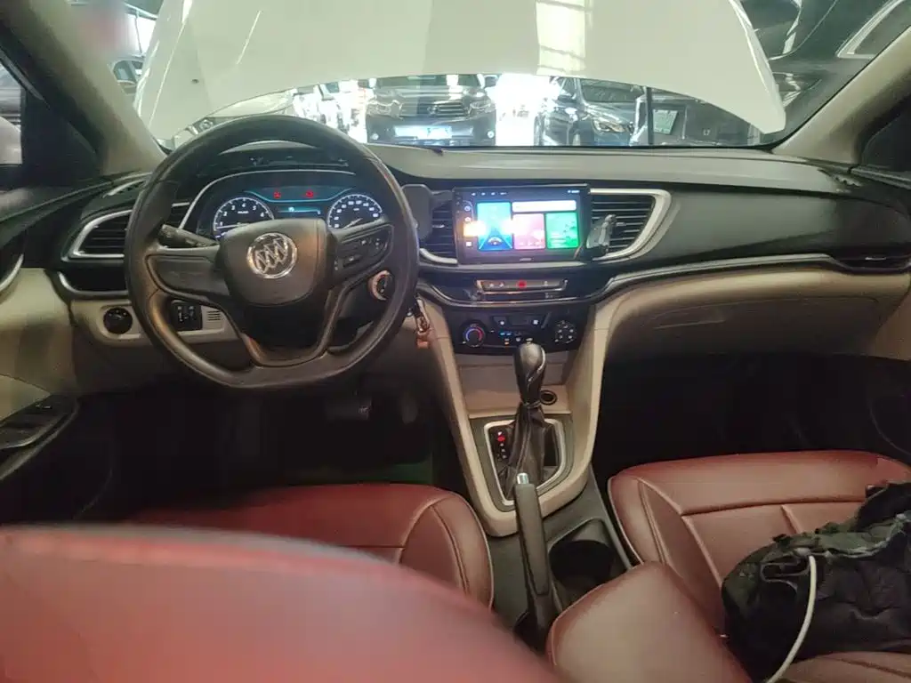 Buick Excelle — миниатюра 10