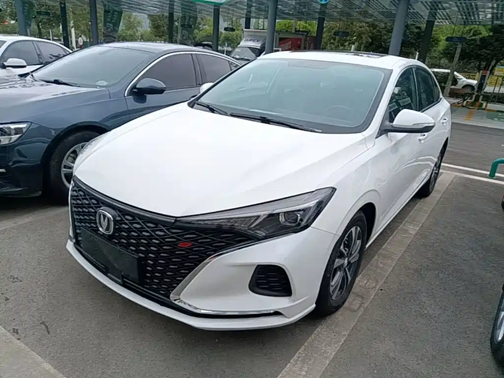 Changan Eado — миниатюра 2