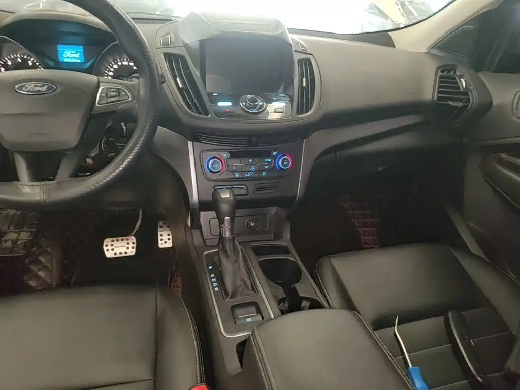 Ford Kuga — миниатюра 13