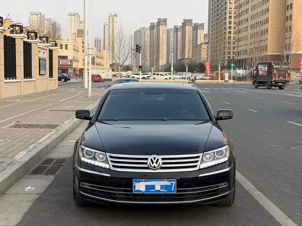 Volkswagen Phaeton — миниатюра 2