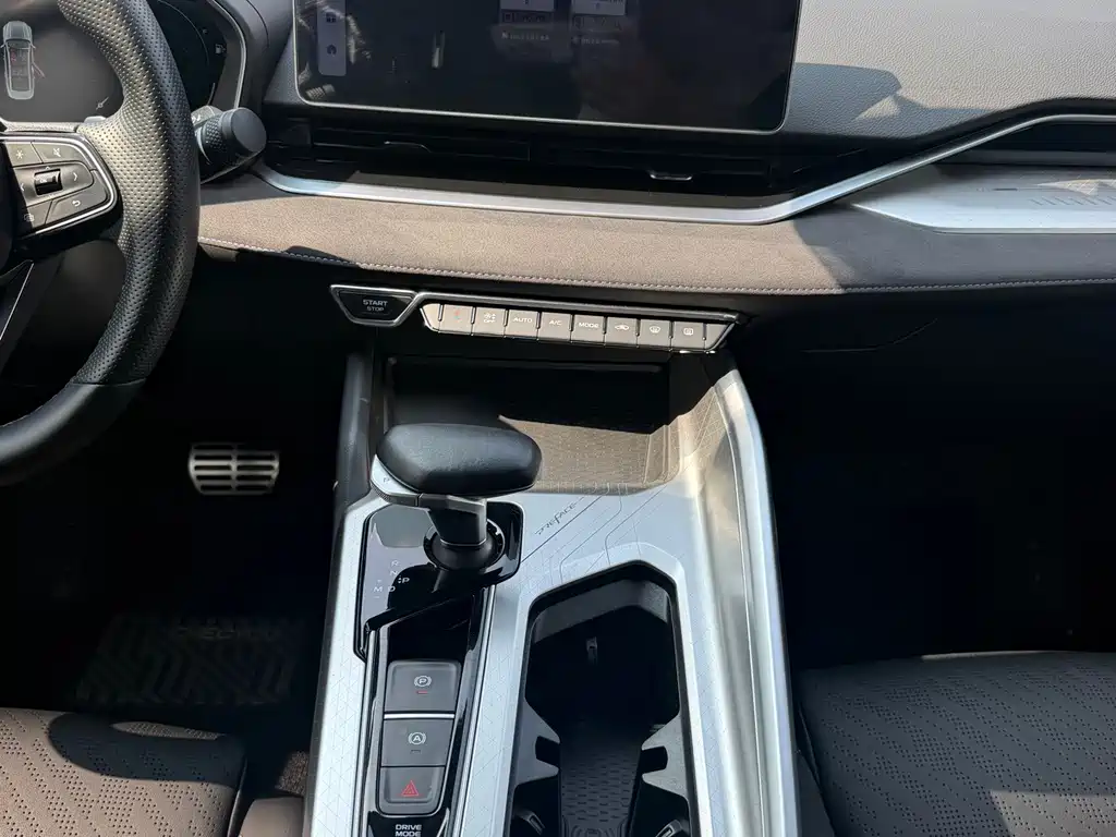 Geely Xingrui — миниатюра 14