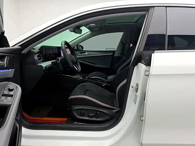 Volkswagen Lamando — миниатюра 9
