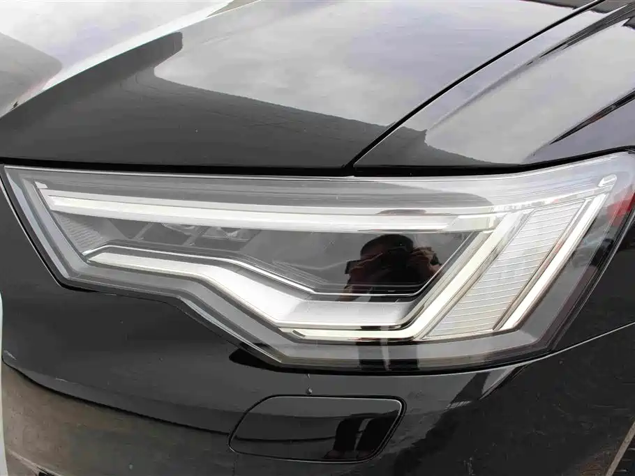 Audi A6L — миниатюра 10