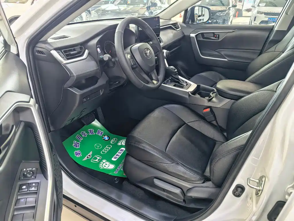 Toyota Wildlander — миниатюра 4