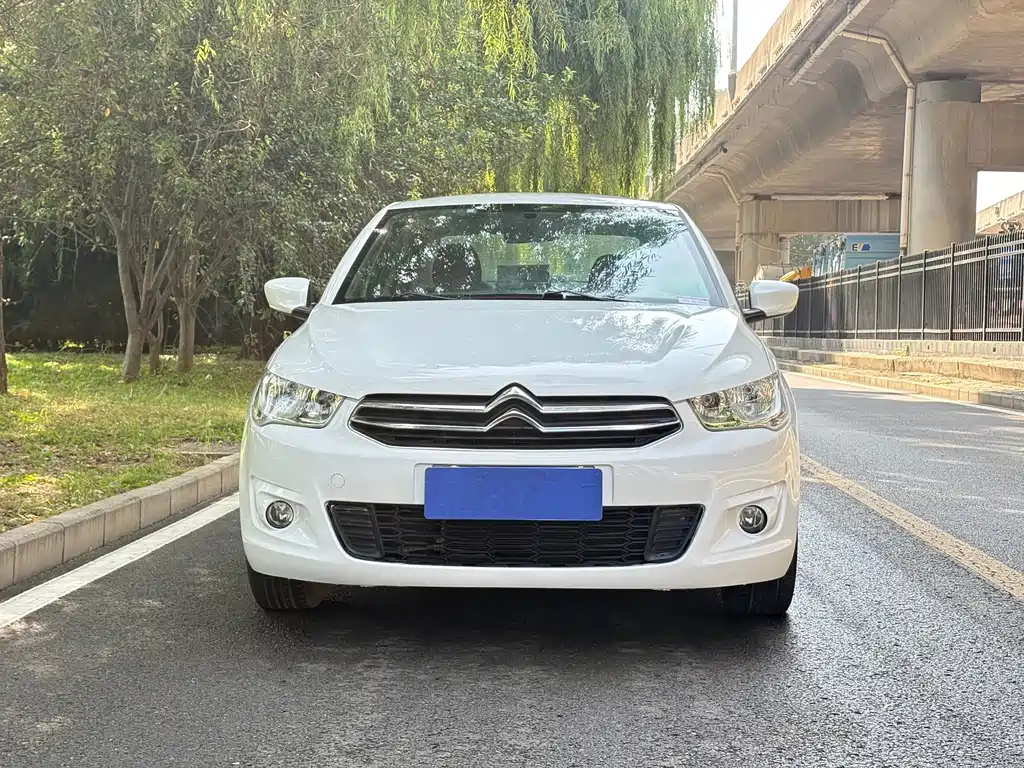 Citroen Elysee — миниатюра 2