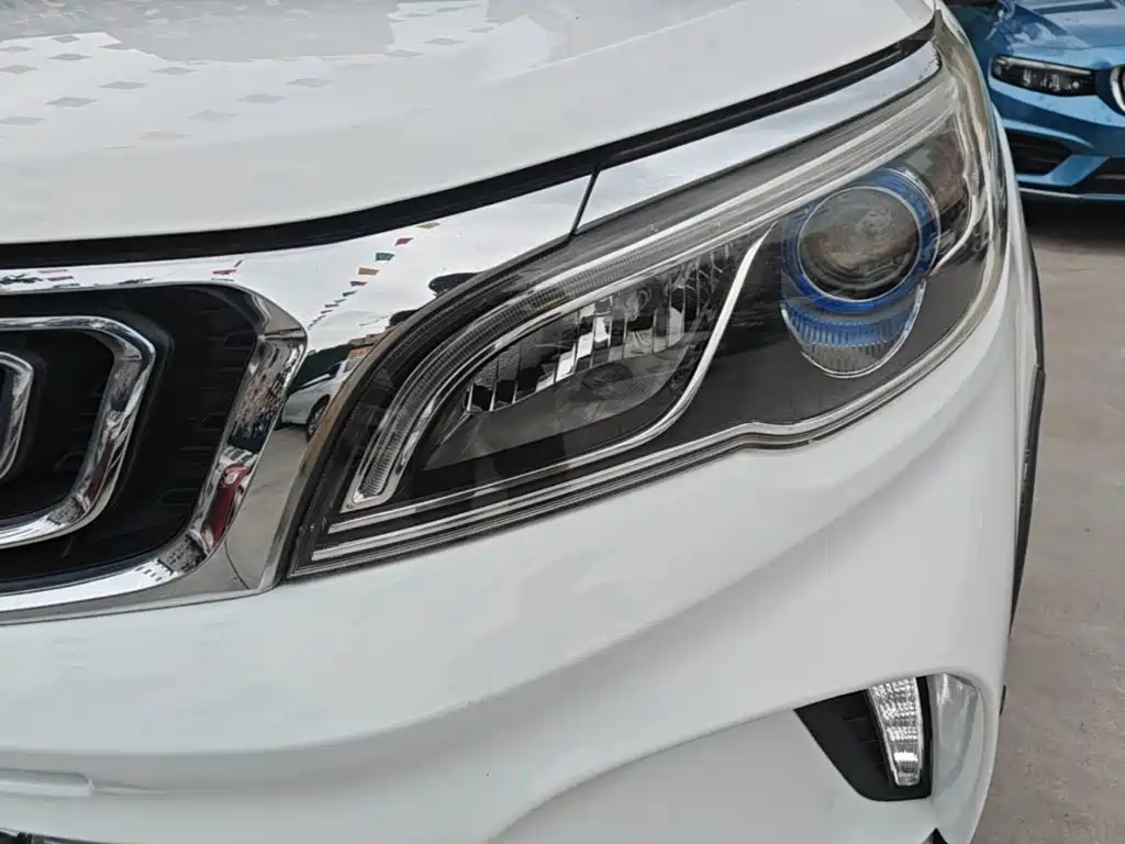 Geely Vision X3 — миниатюра 24