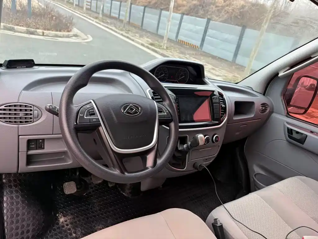 SAIC MAXUS XINTU V80