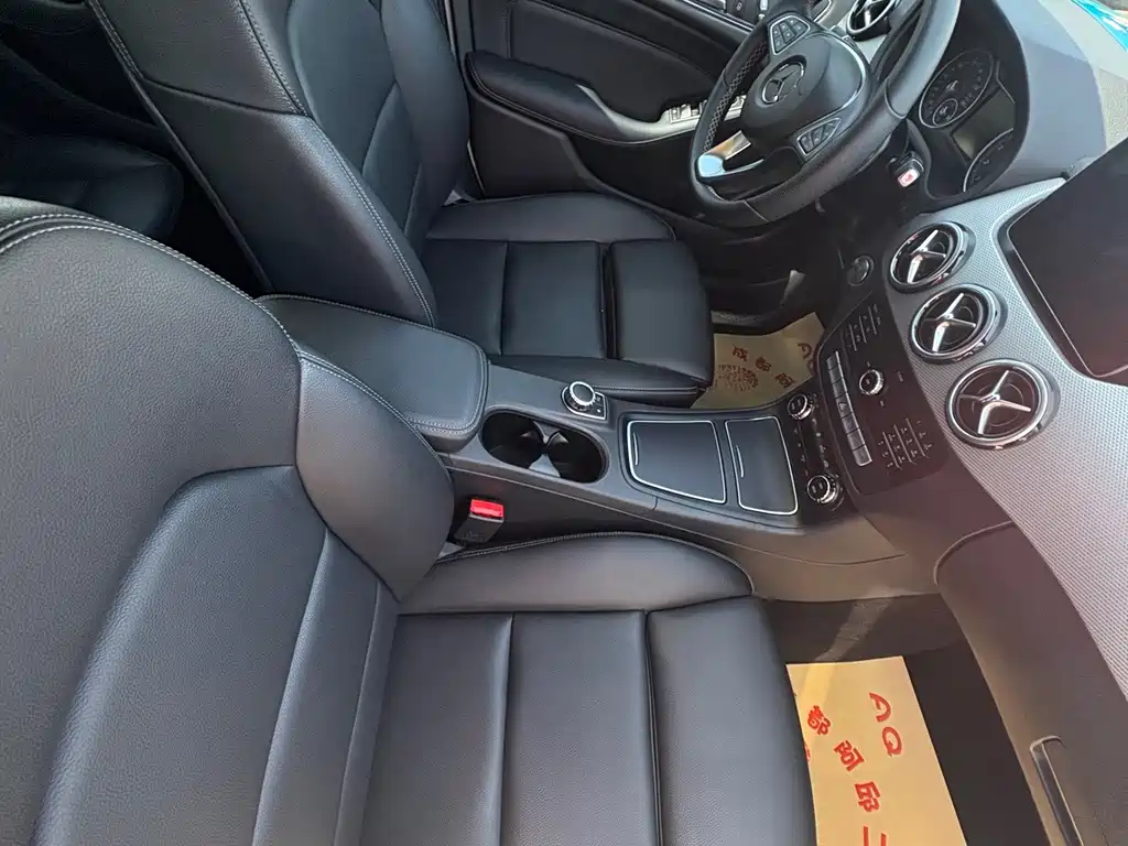 Mercedes-Benz B-Class — миниатюра 7