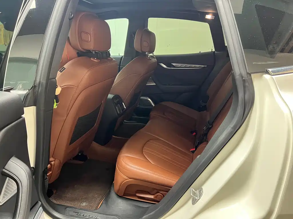 Maserati Levante — миниатюра 10