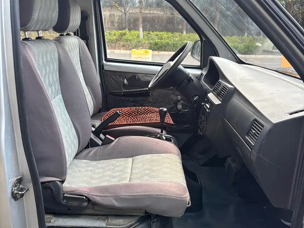 Wuling Rongguang — миниатюра 19