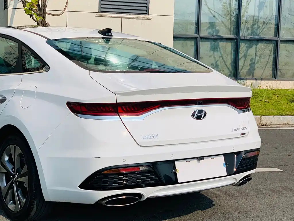 Hyundai Fista — миниатюра 9