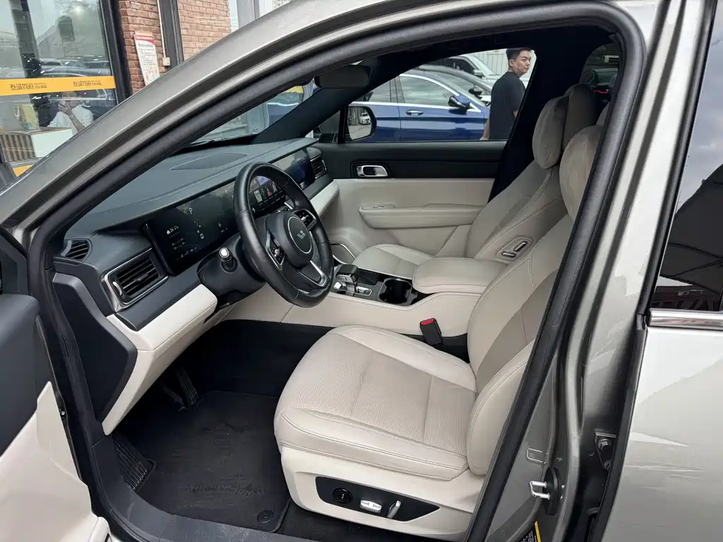 Li Auto Li ONE — миниатюра 8
