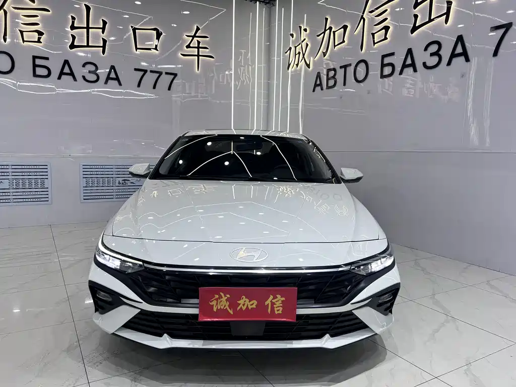 Hyundai Elantra — миниатюра 2