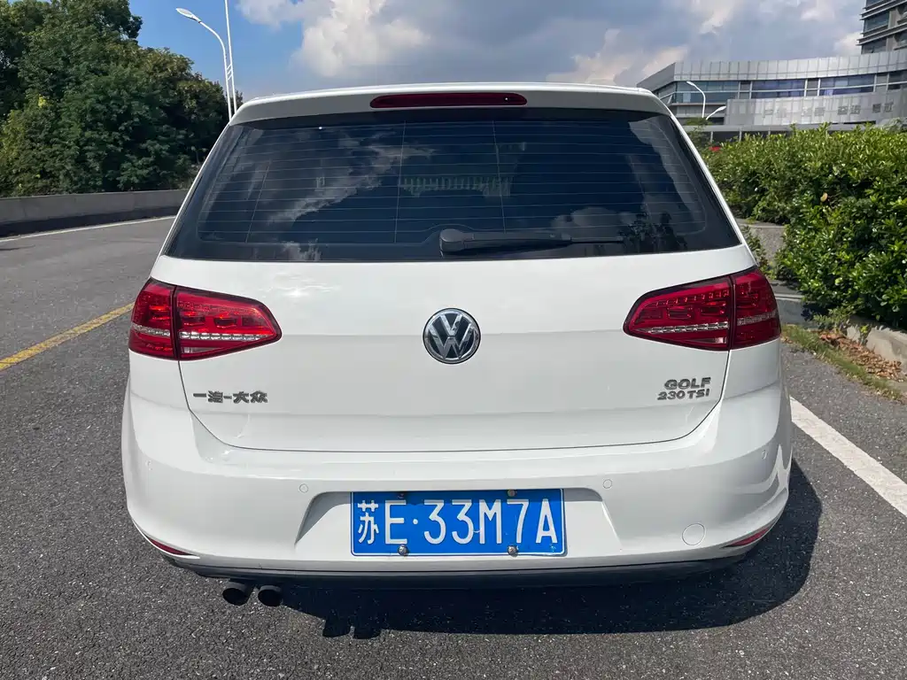 Volkswagen Golf — миниатюра 8