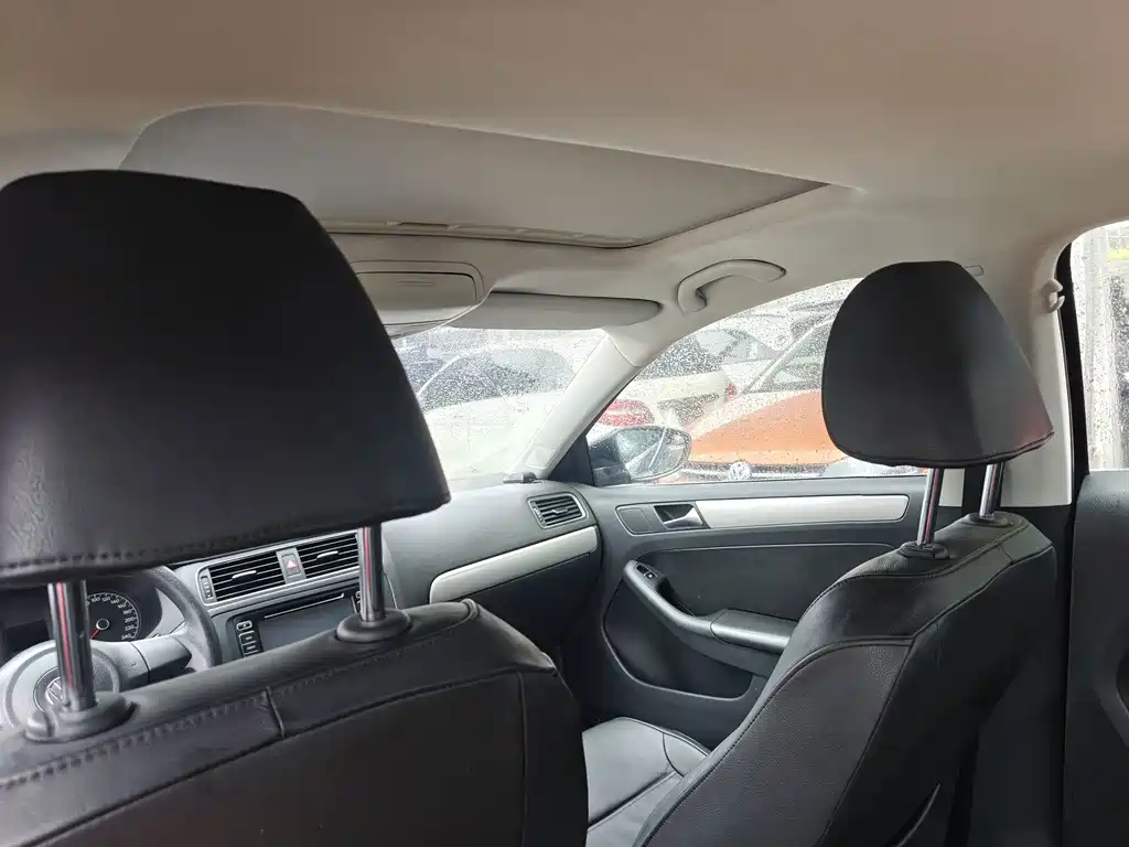 Volkswagen Sagitar — миниатюра 8