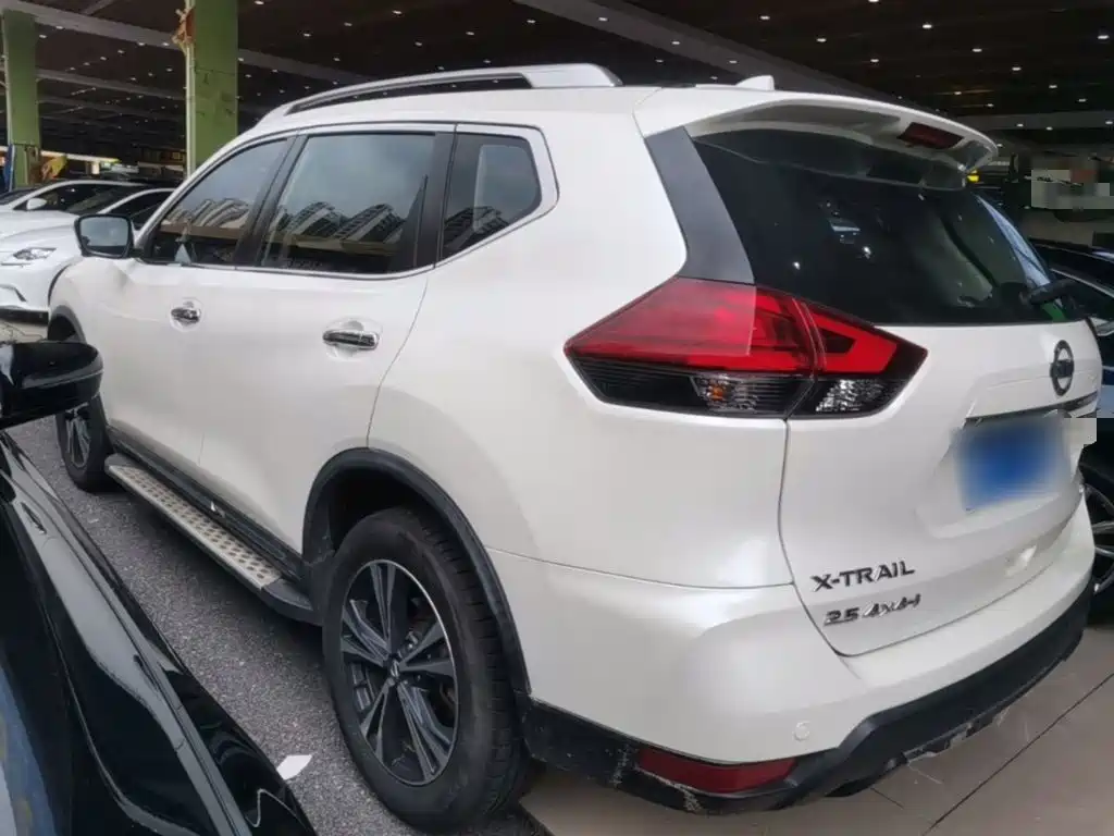 Nissan X-Trail — миниатюра 5