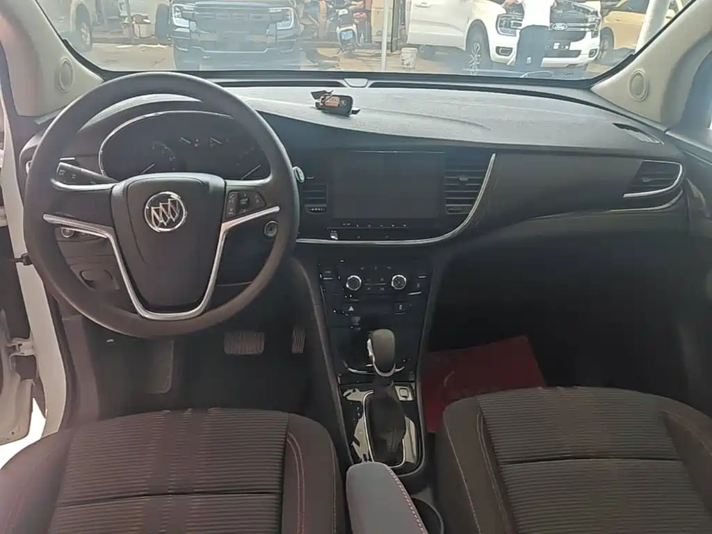 Buick Encore — миниатюра 10