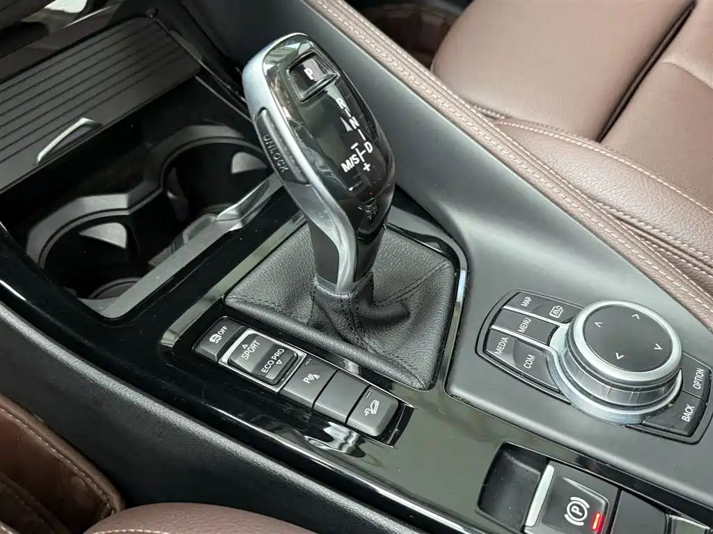 BMW X1 — миниатюра 17