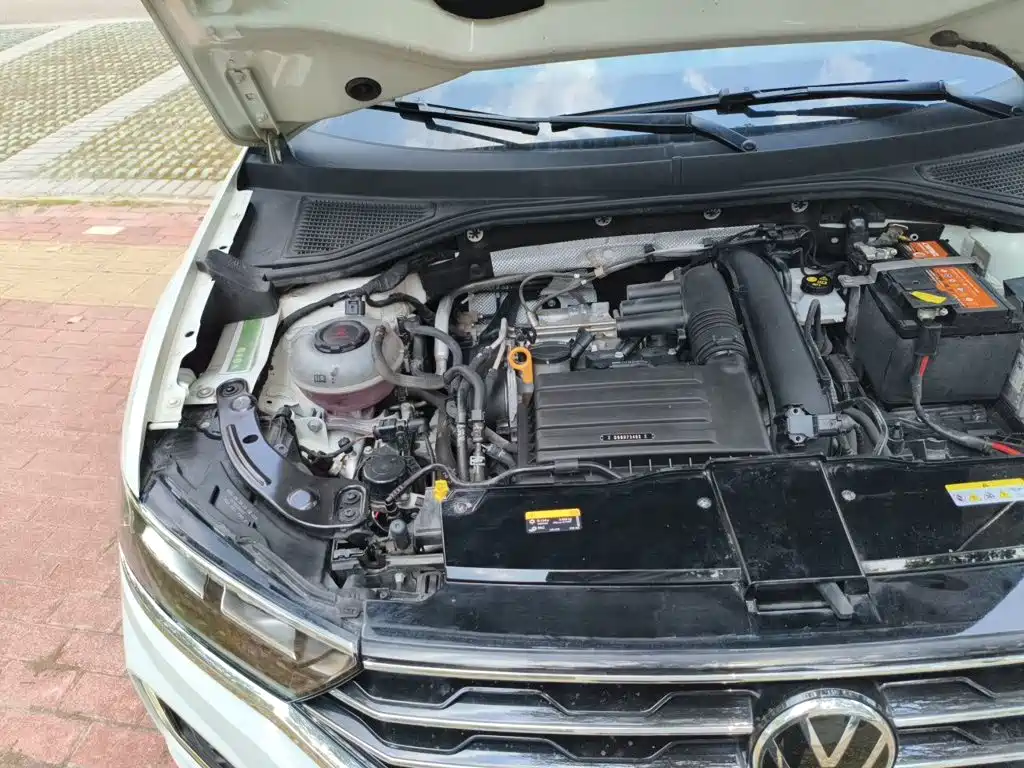 Volkswagen T-Roc — миниатюра 19
