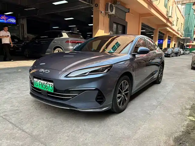 2025 BYD Seal