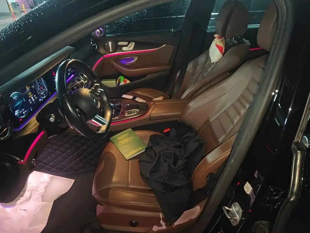 Mercedes-Benz E-Class — миниатюра 16