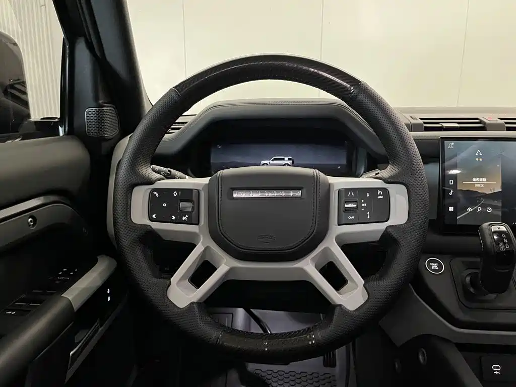Land Rover Defender — миниатюра 14
