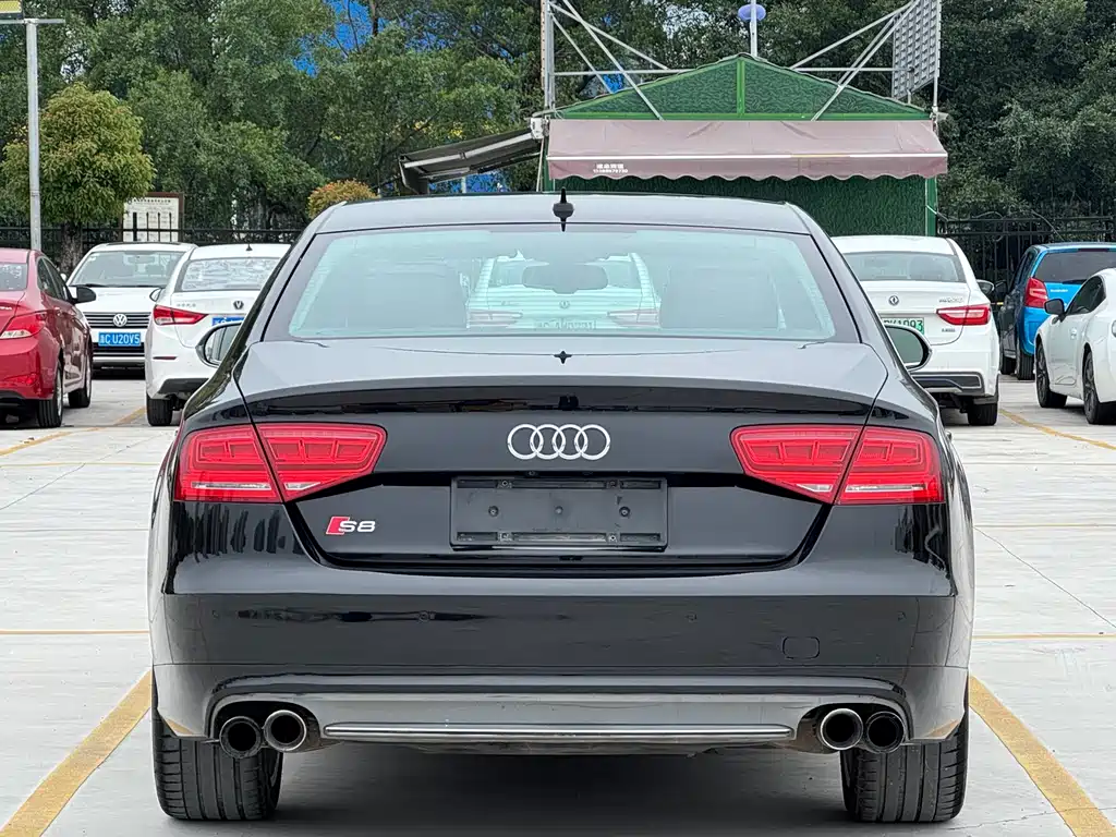 Audi S8 2013 S8 4.0TFSI quattro