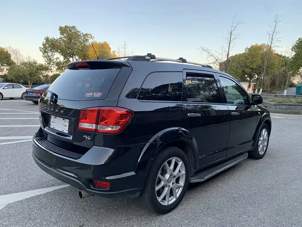 Dodge Journey — миниатюра 8