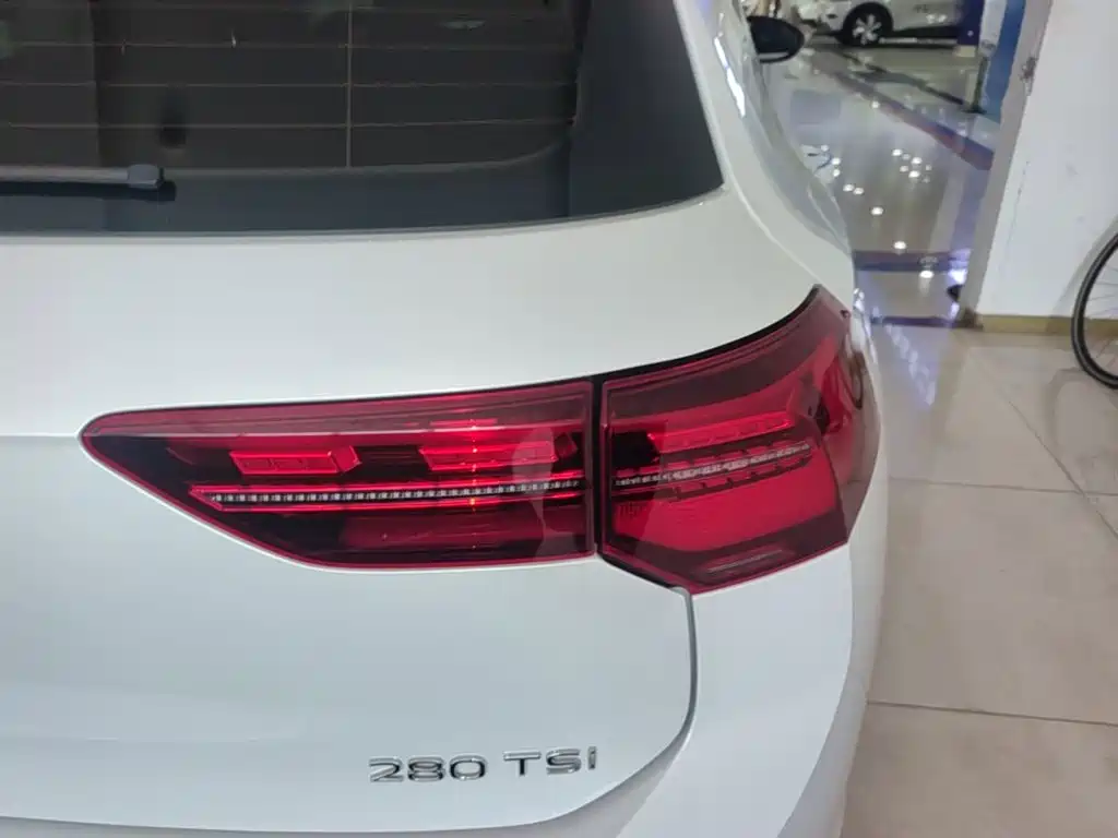 Volkswagen Golf — миниатюра 8