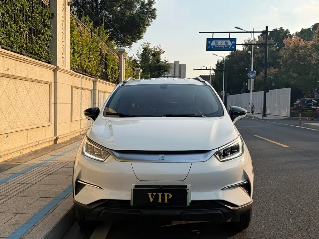 BYD Yuan Pro — миниатюра 2