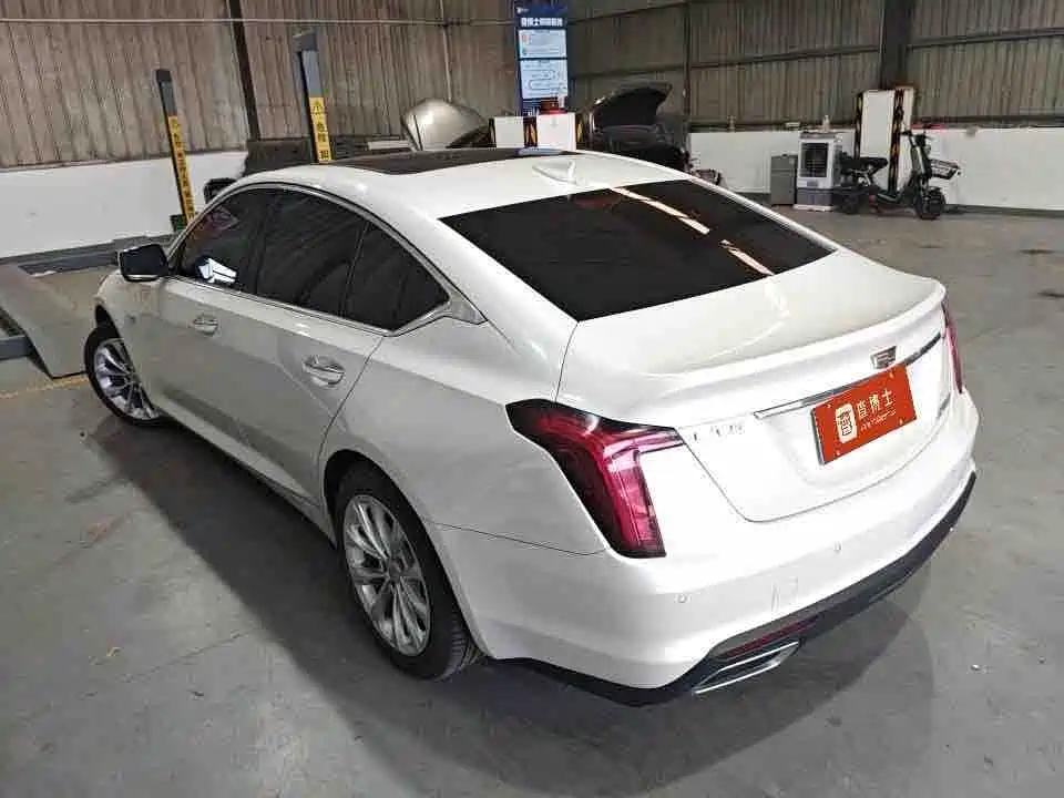 Cadillac CT5 — миниатюра 9