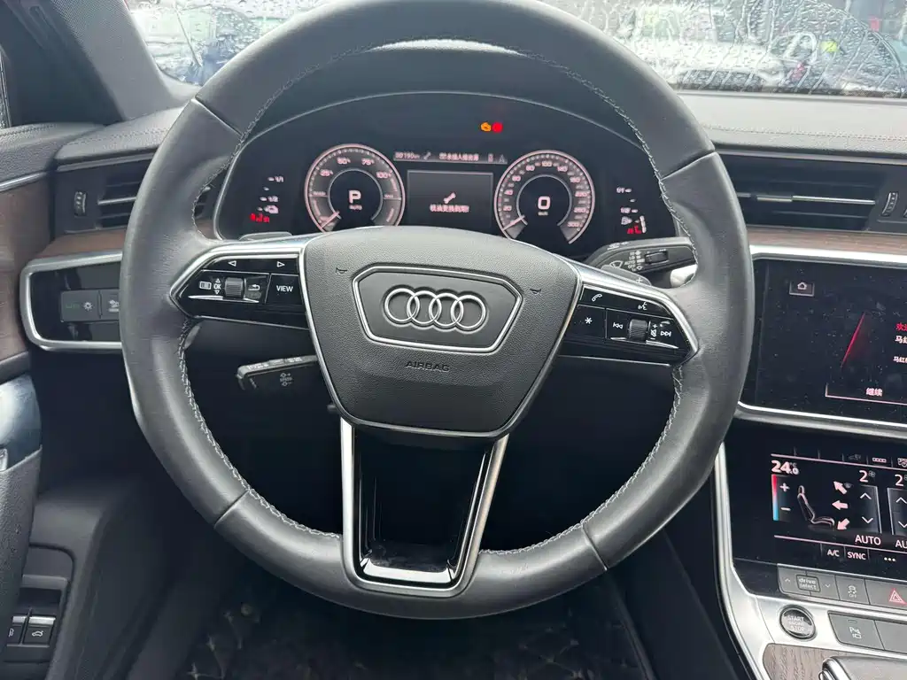 Audi A6L New Energy — миниатюра 15