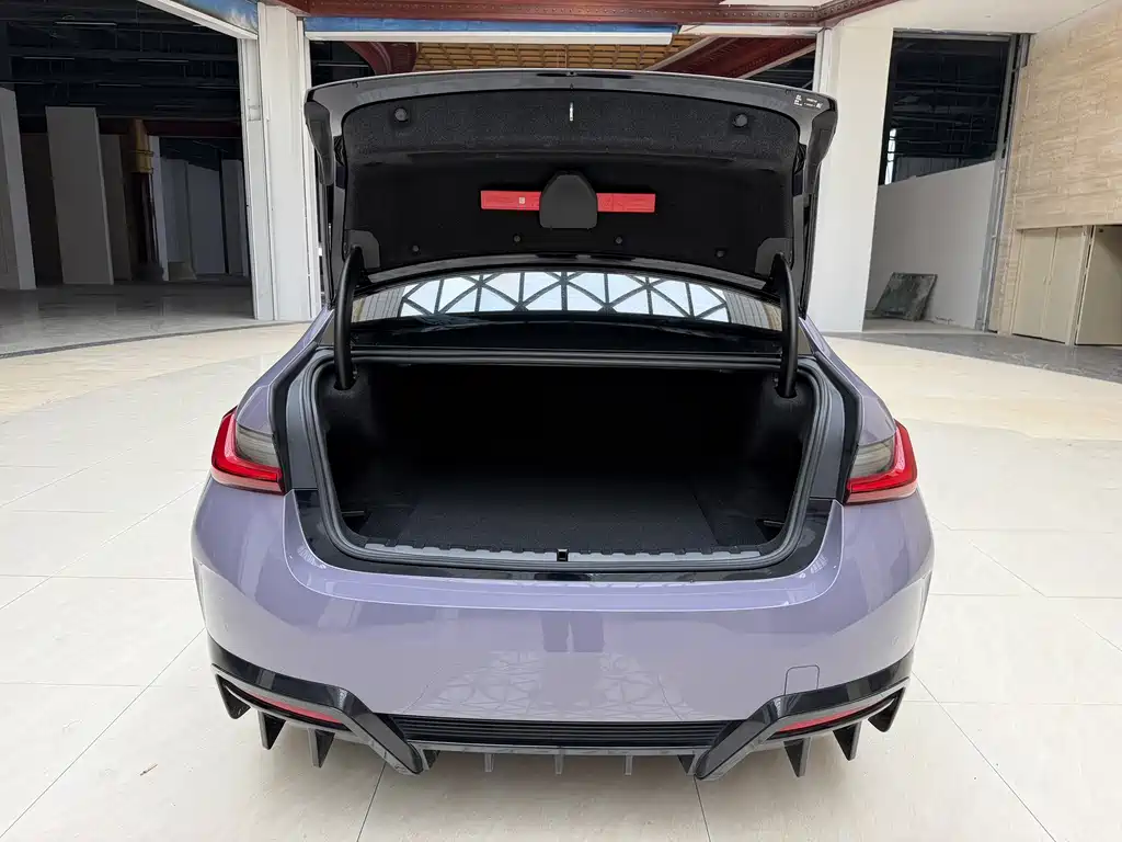 BMW i3 — миниатюра 13