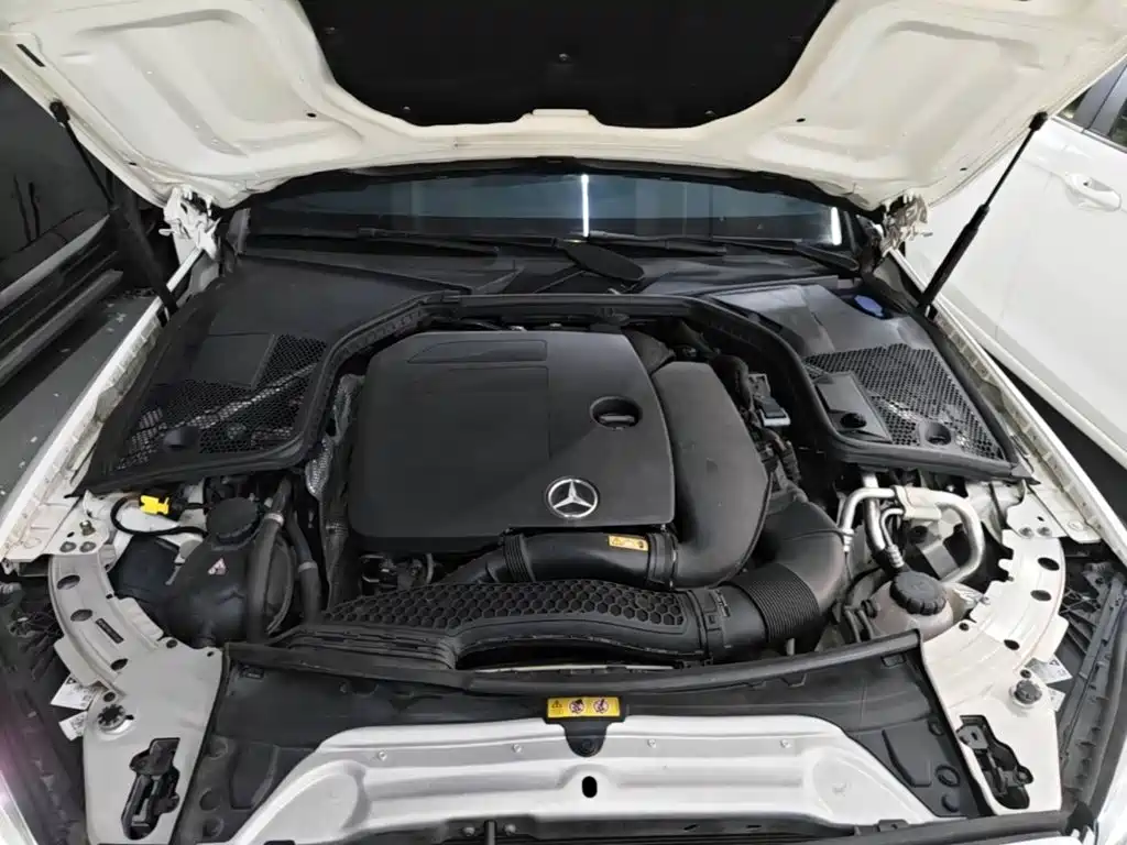 Mercedes-Benz C-Class (Import) — миниатюра 20