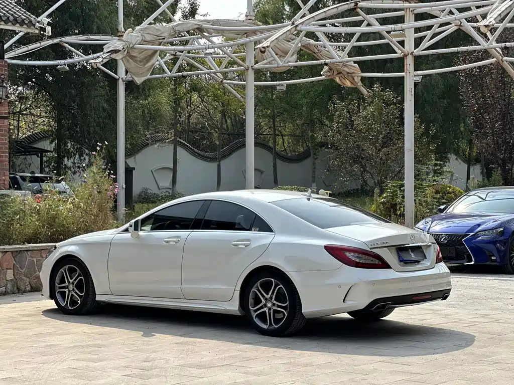 Mercedes-Benz CLS — миниатюра 4