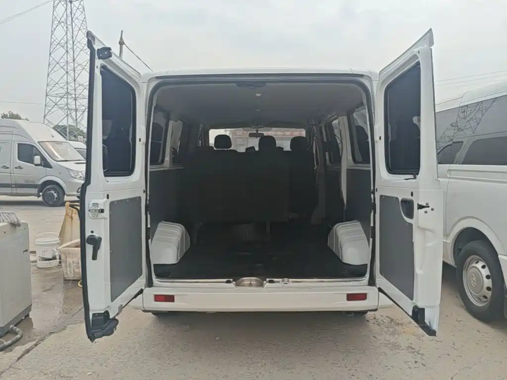 MAXUS V80 — миниатюра 19