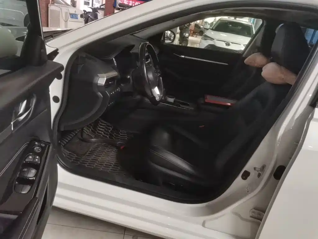 Nissan Teana — миниатюра 16