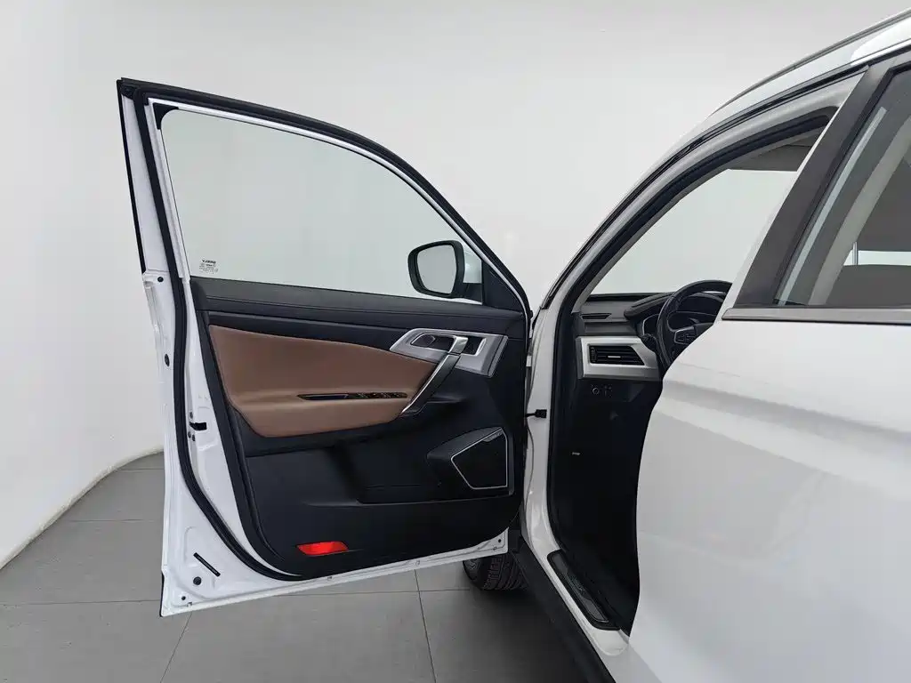 Geely Boyue — миниатюра 8