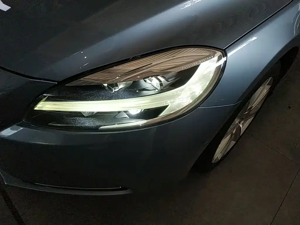 Volvo V40 — миниатюра 24