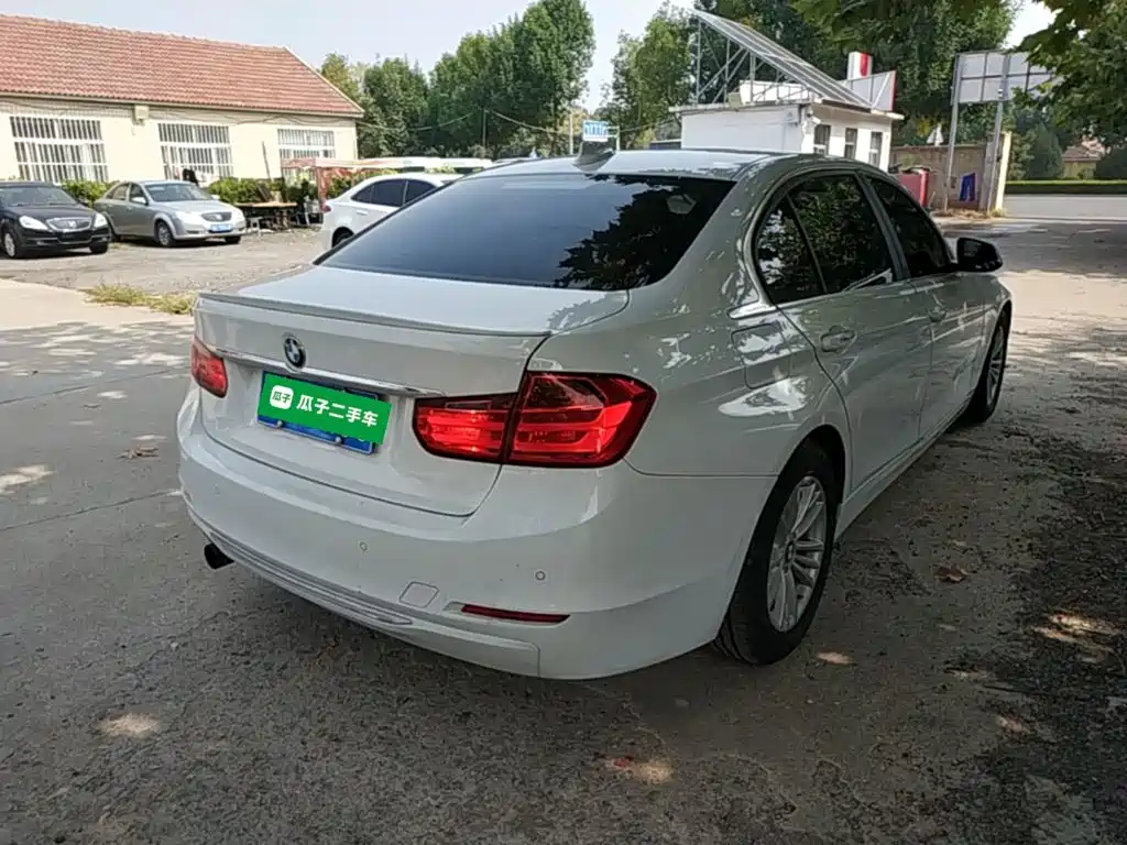 BMW 3 Series — миниатюра 7