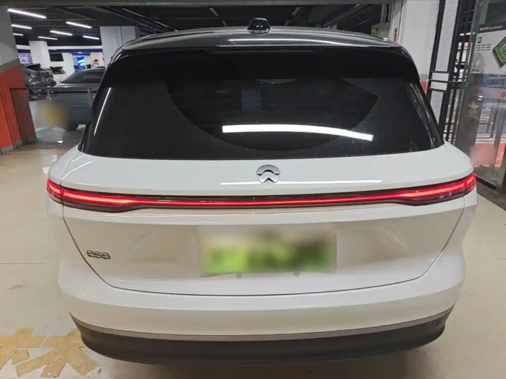 NIO ES8 — миниатюра 6