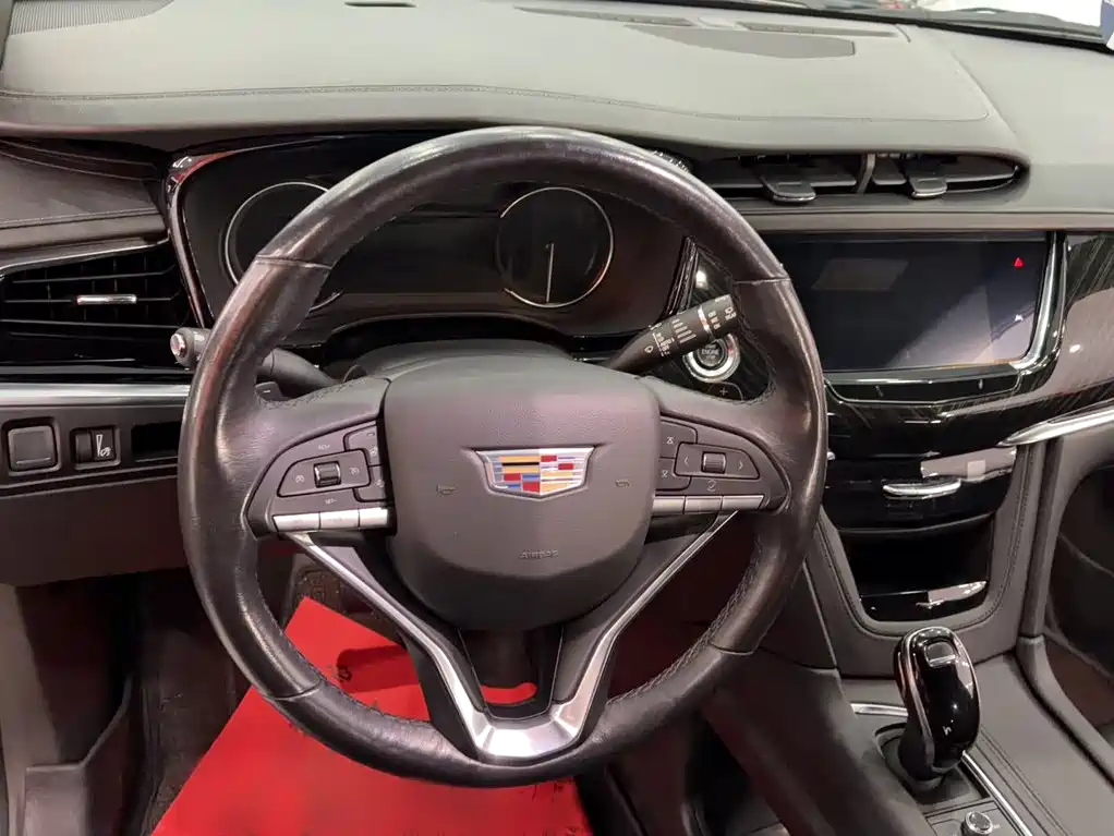 Cadillac XT6 — миниатюра 3