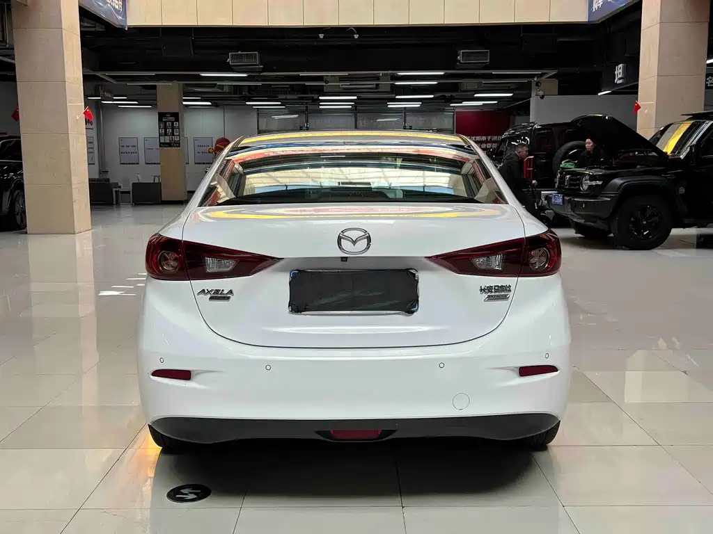 Mazda 3 Axela — миниатюра 8