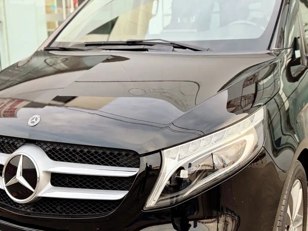 Mercedes-Benz V-Class — миниатюра 7