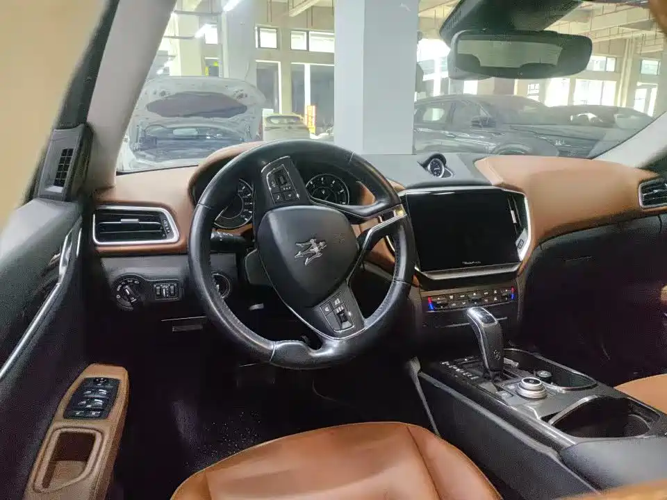 Maserati Ghibli 2021 2.0T