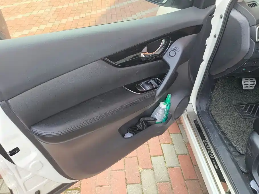 Nissan Qashqai — миниатюра 7
