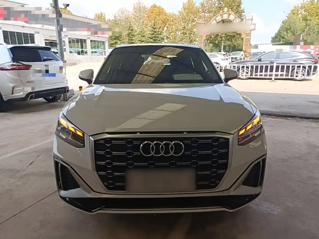 Audi Q2L — миниатюра 3